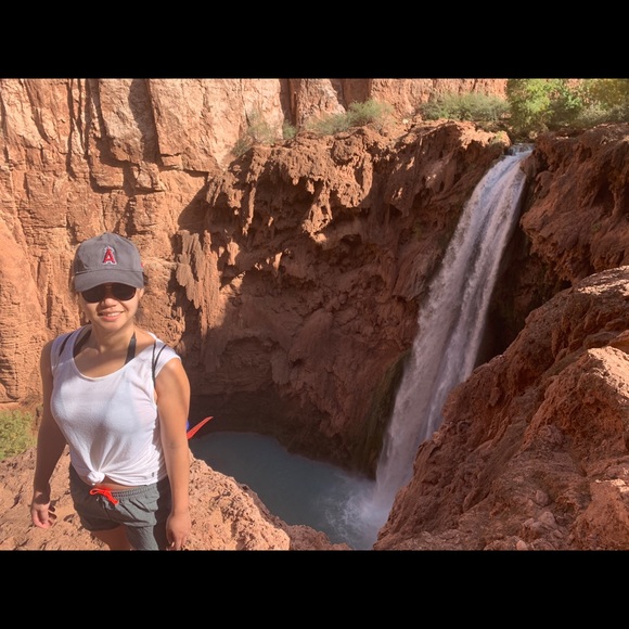 Meet the Posher - Picture 7 of 8